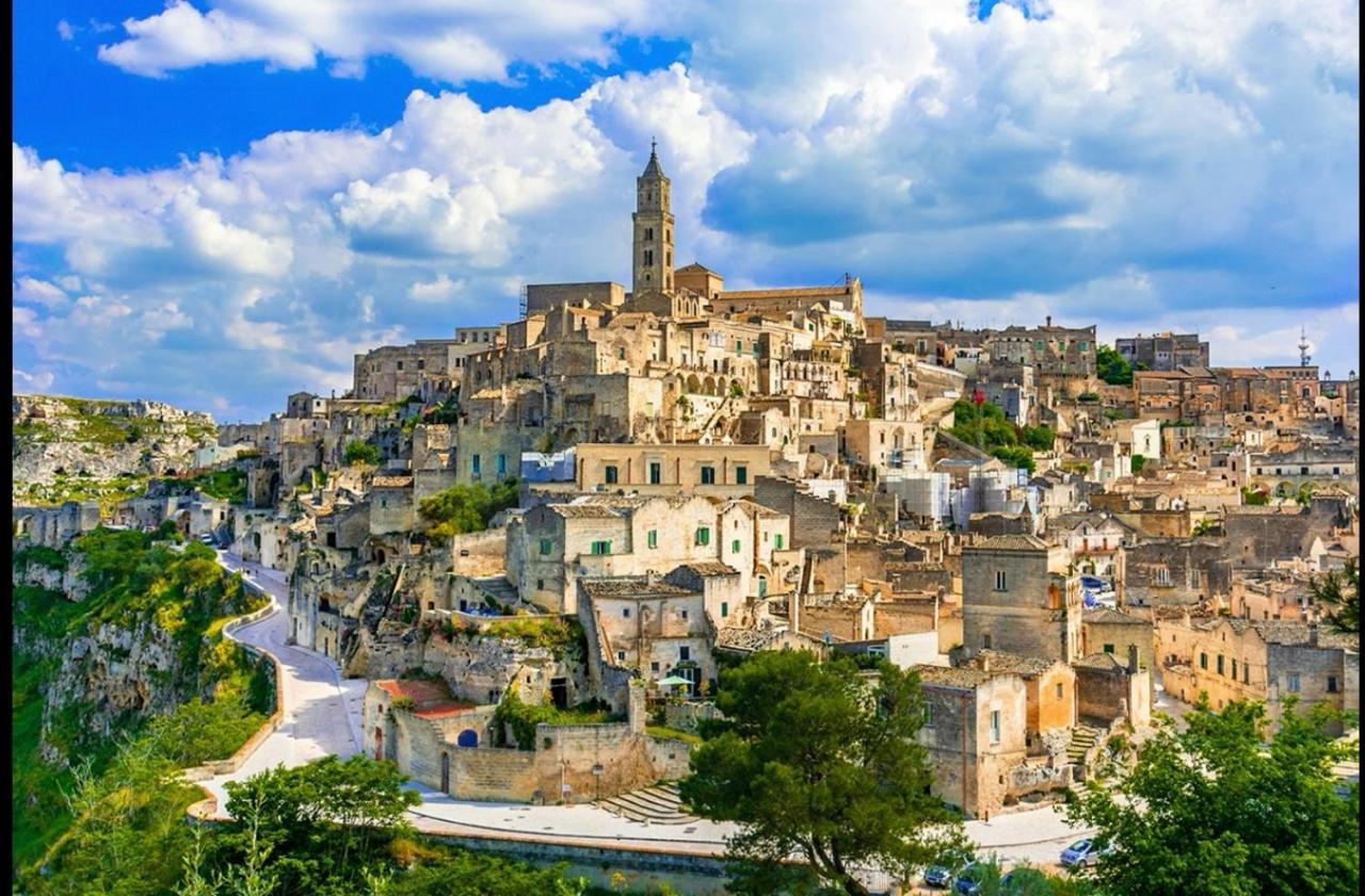 Case Vacanza E Camere In Villa Isabella Con Parcheggio Custodito E Wifi ジョーイア・デル・コッレ エクステリア 写真